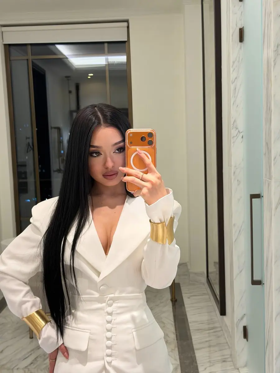 Annabelle escort in Dubai