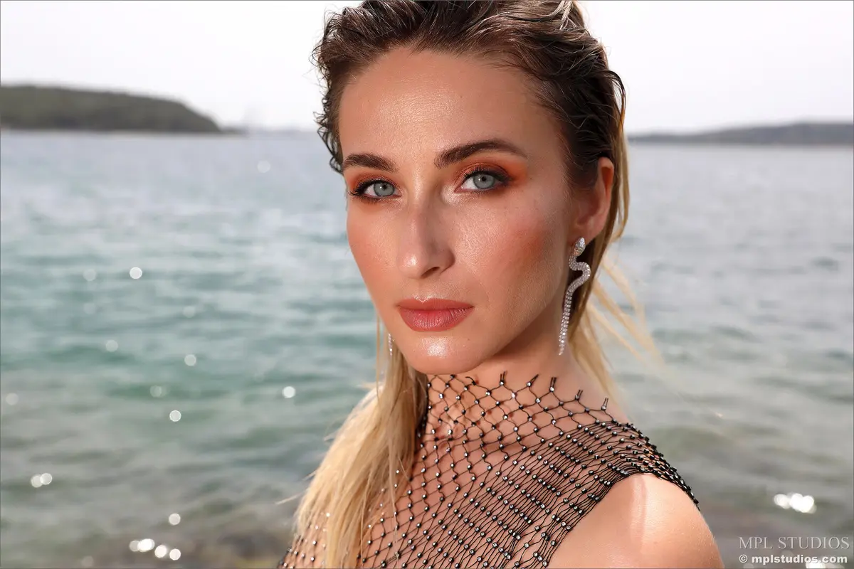 Emma escort in Dubai