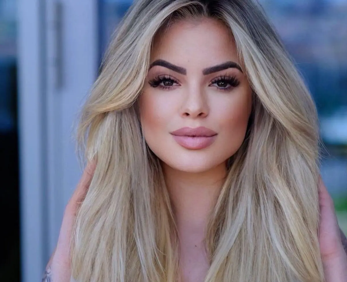 Mia escort in Dubai