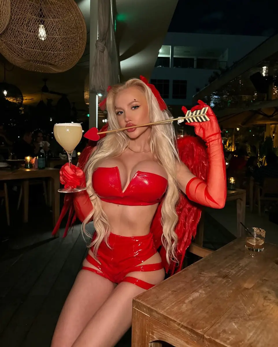 Mimi escort in Dubai