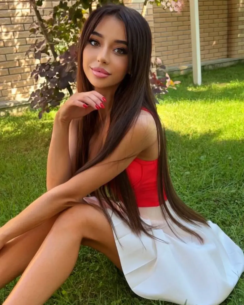 Regina escort in Dubai