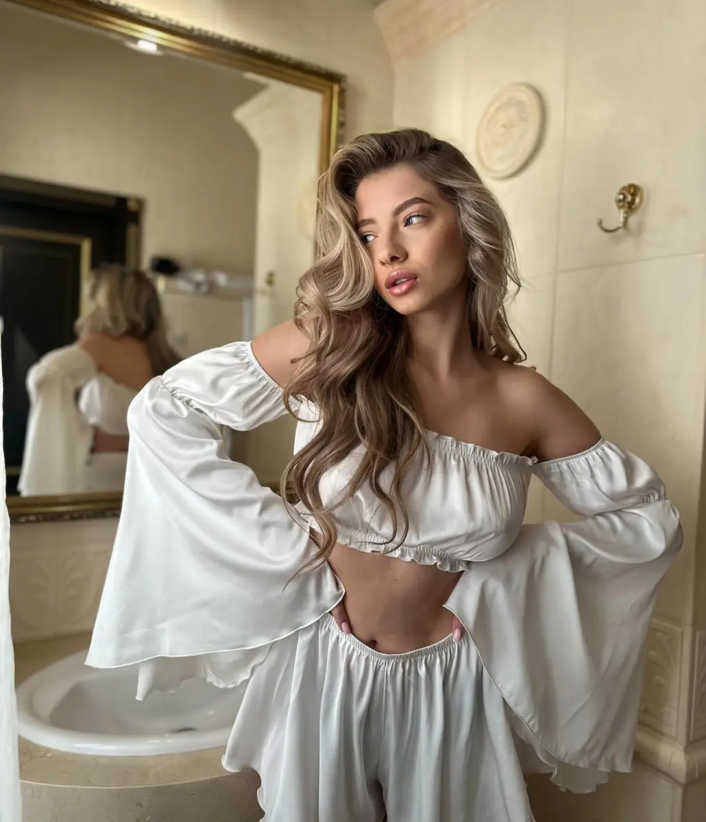 Rosalia escort in Dubai