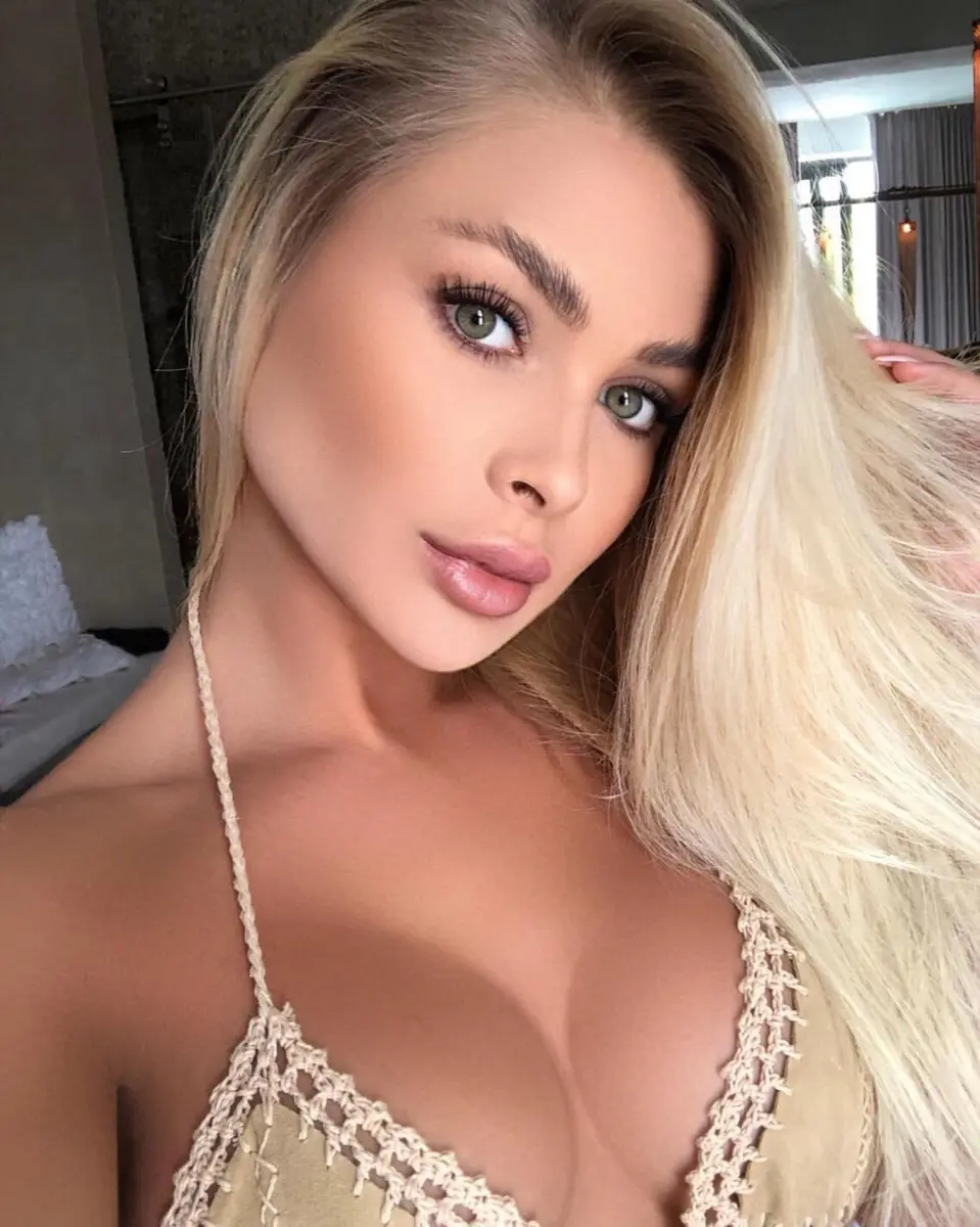 Tanya escort in Dubai